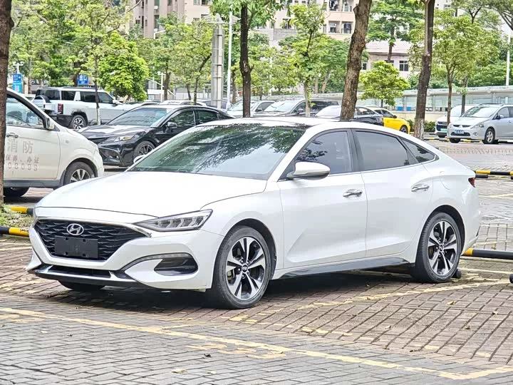 Hyundai Festa
