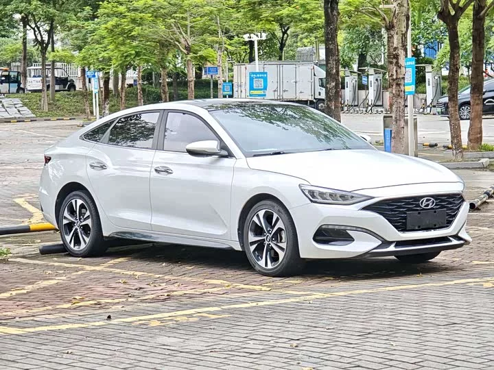 Hyundai Festa