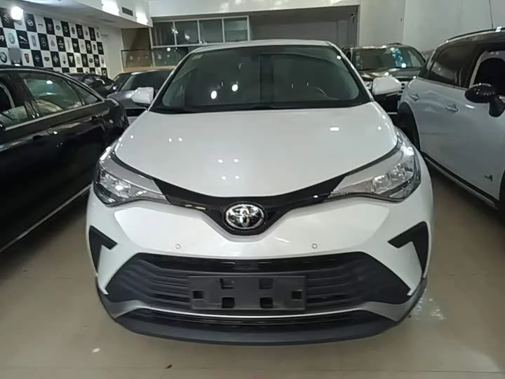 Toyota Yize IZOA