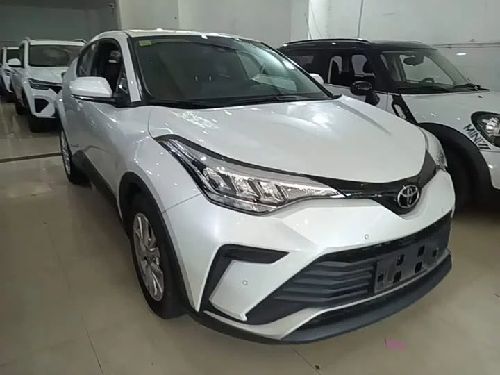 Toyota Yize IZOA