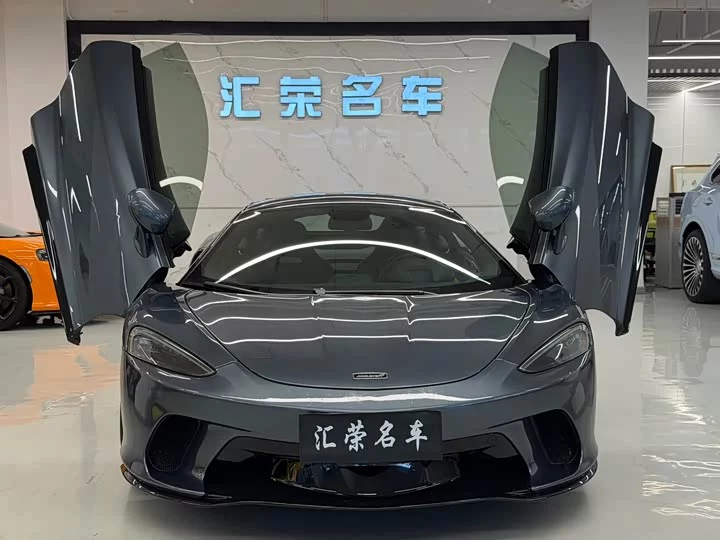 McLaren GT
