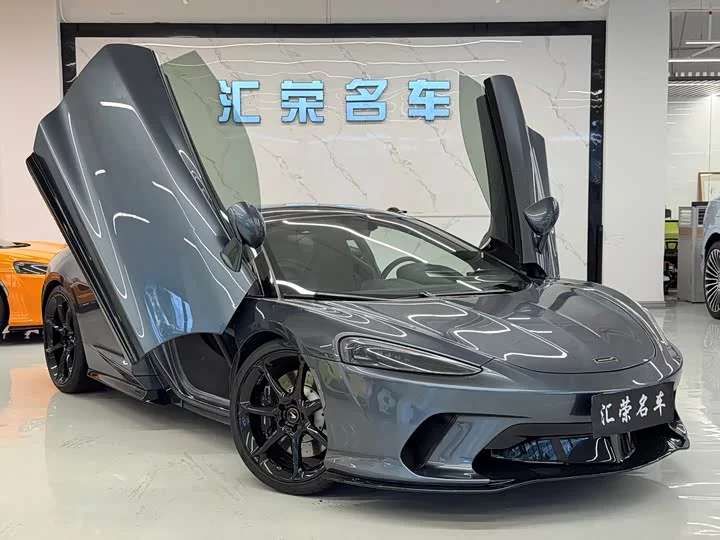 McLaren GT