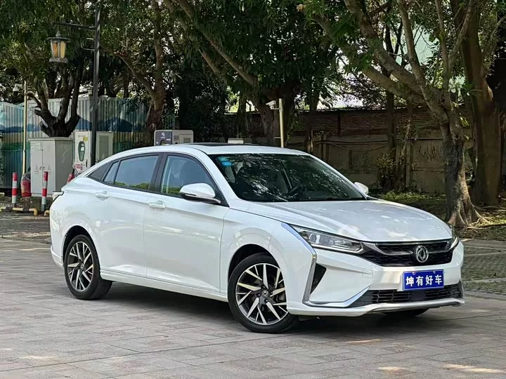 Dongfeng Yixuan