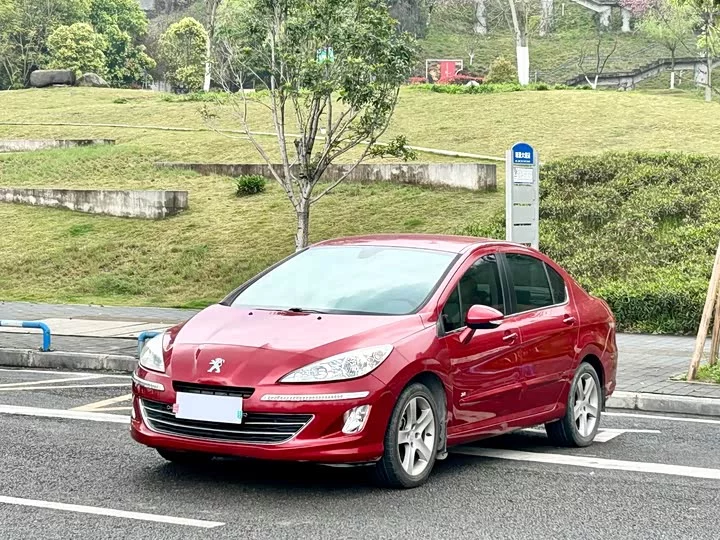 Peugeot 408