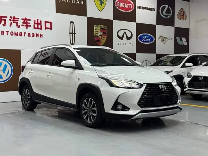Toyota Yaris L