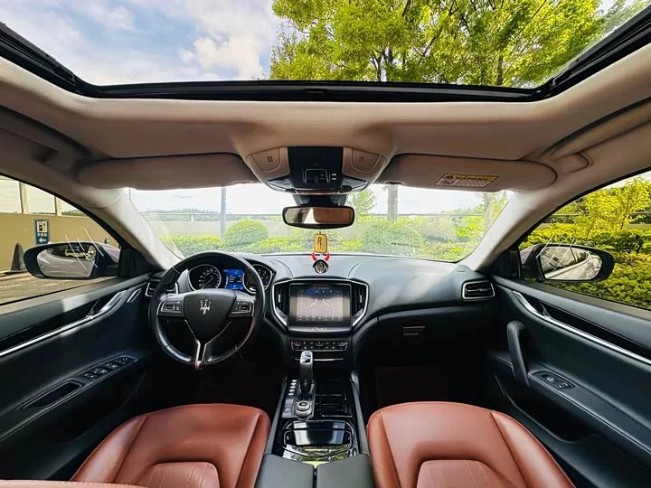 Maserati Ghibli