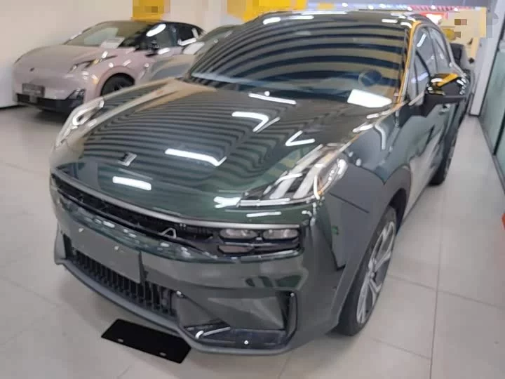 Lynk & Co 06