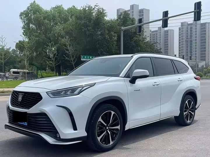 Toyota Crown Kluger