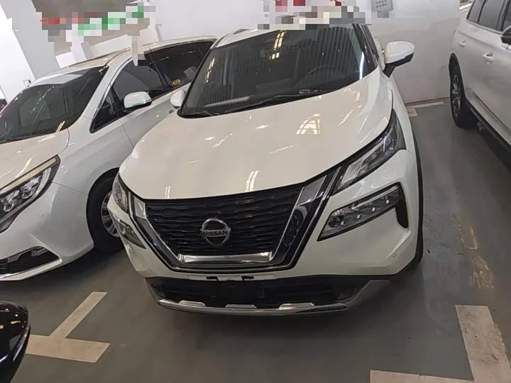 Nissan Qijun