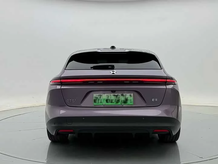 NIO ET5T