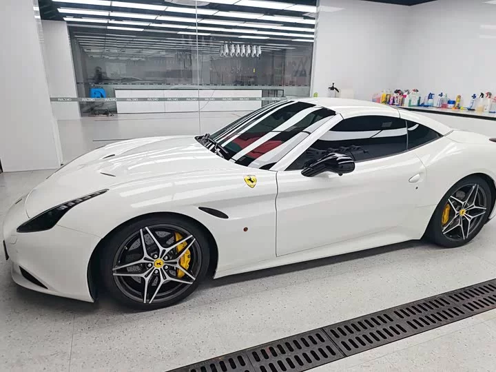 ferrari California T