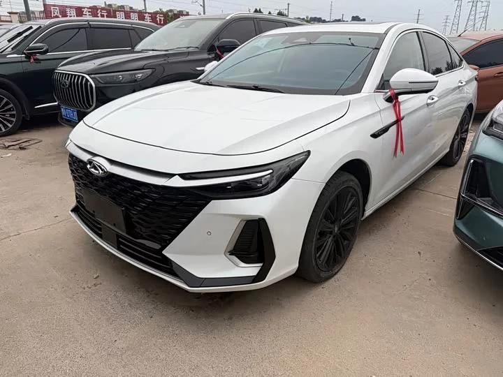 Chery Arrizo 8