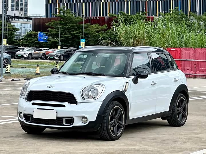 MINI COUNTRYMAN