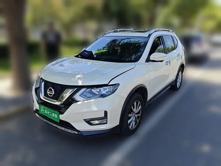 Nissan Qijun