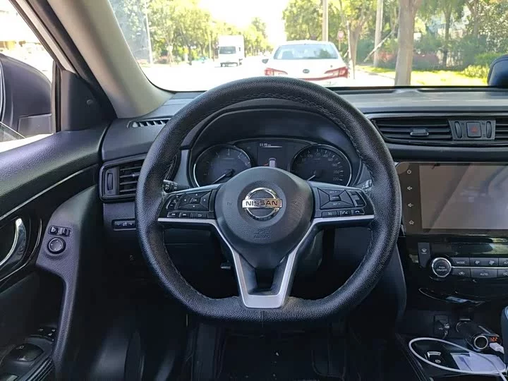 Nissan Qijun