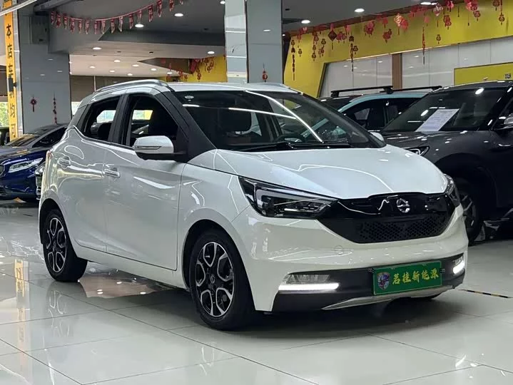 Jiangling Yizhi EV3