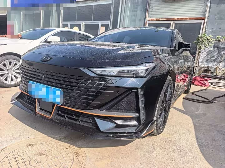 Changan UNI-V