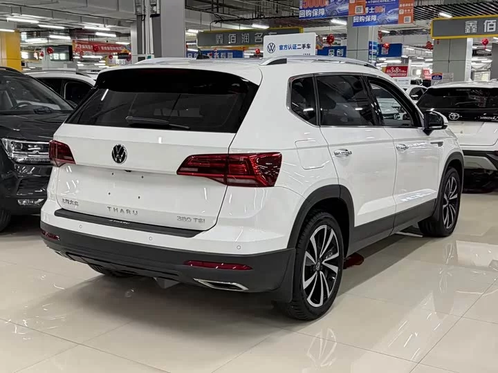 Volkswagen Tharu