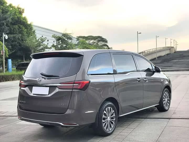 Buick GL8