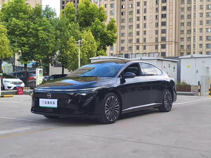 Nissan N7
