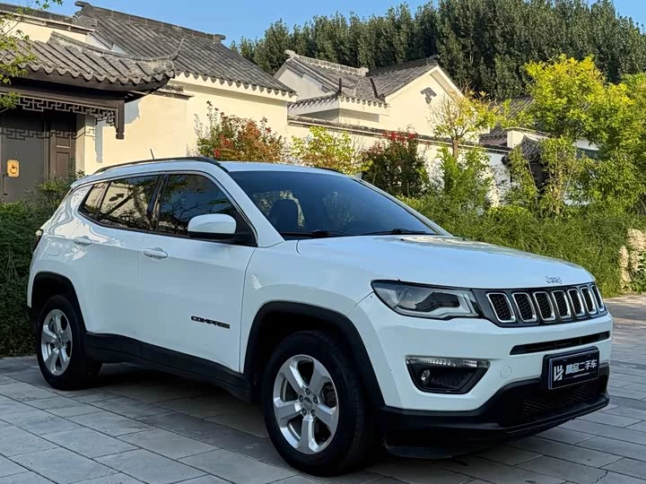 Jeep Guide to