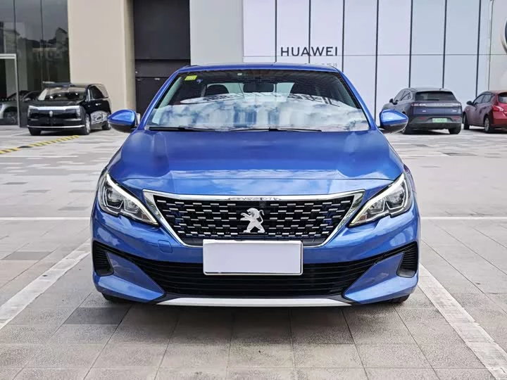 Peugeot 408