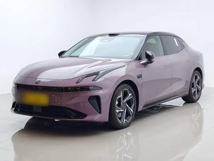 Lynk & Co 07 EM-P