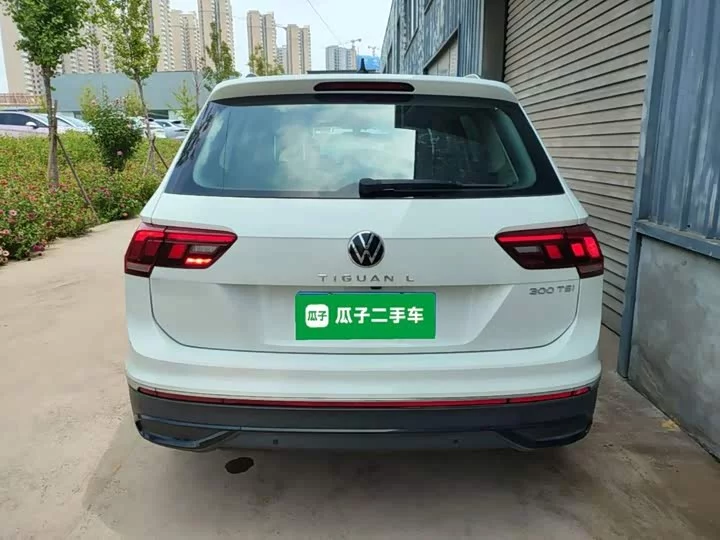 Volkswagen Tiguan L