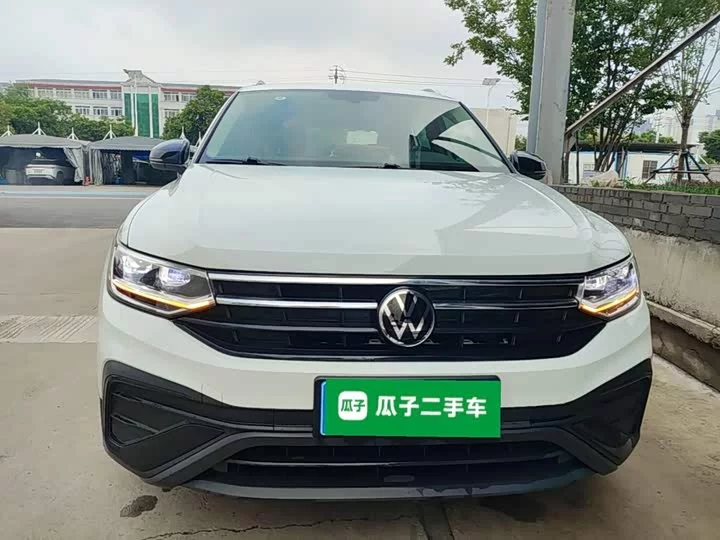Volkswagen Tiguan L