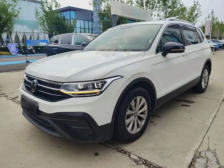 Volkswagen Tiguan L