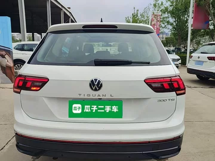 Volkswagen Tiguan L