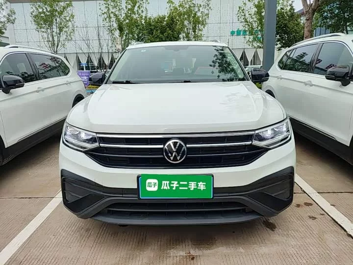 Volkswagen Tiguan L