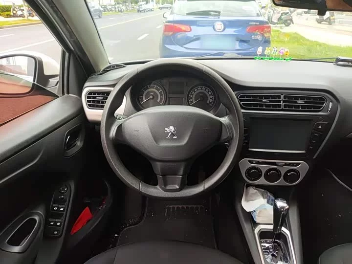 Peugeot 301