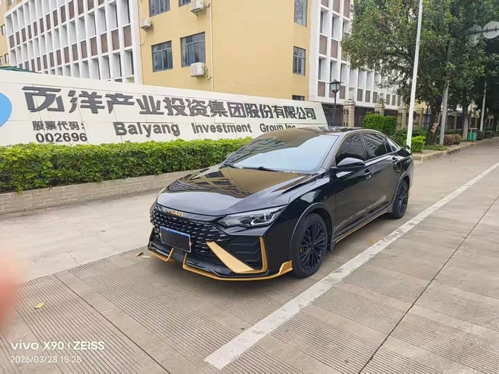 Dongfeng Yixuan MAX