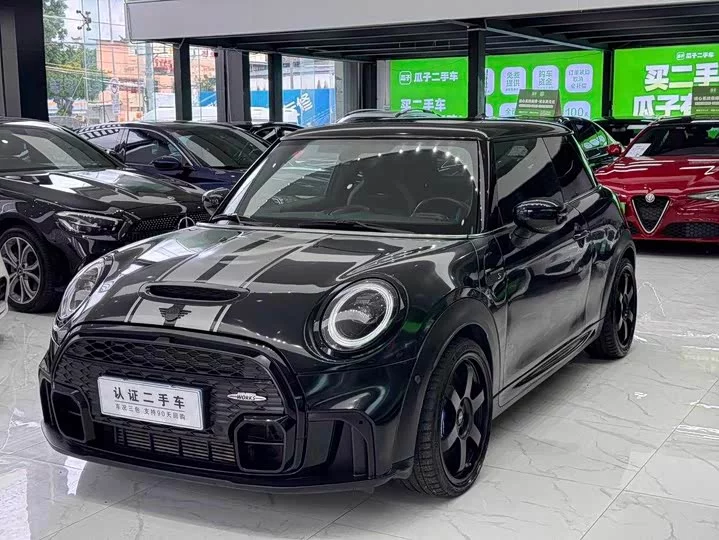 MINI 