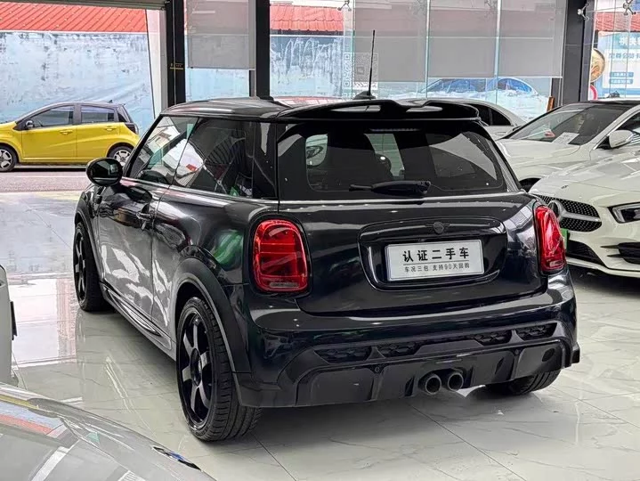 MINI 