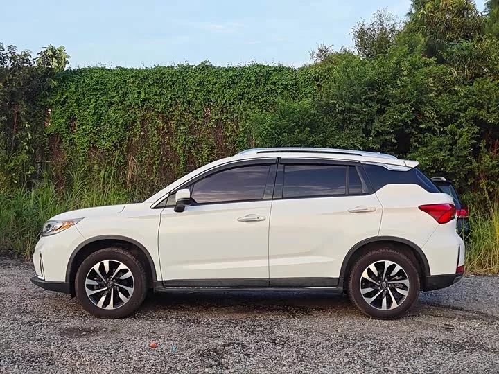 GAC Trumpchi GS4