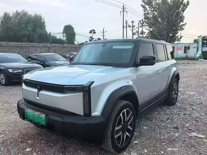 iCAR 03