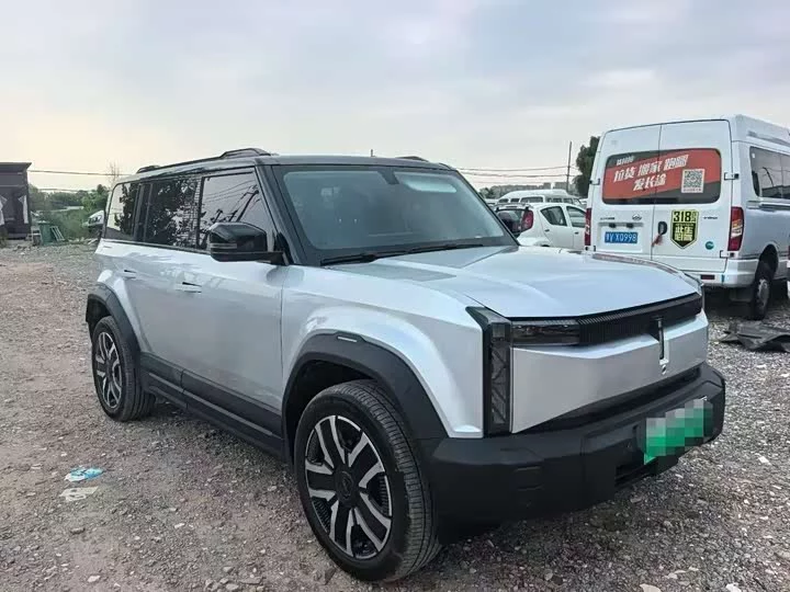iCAR 03