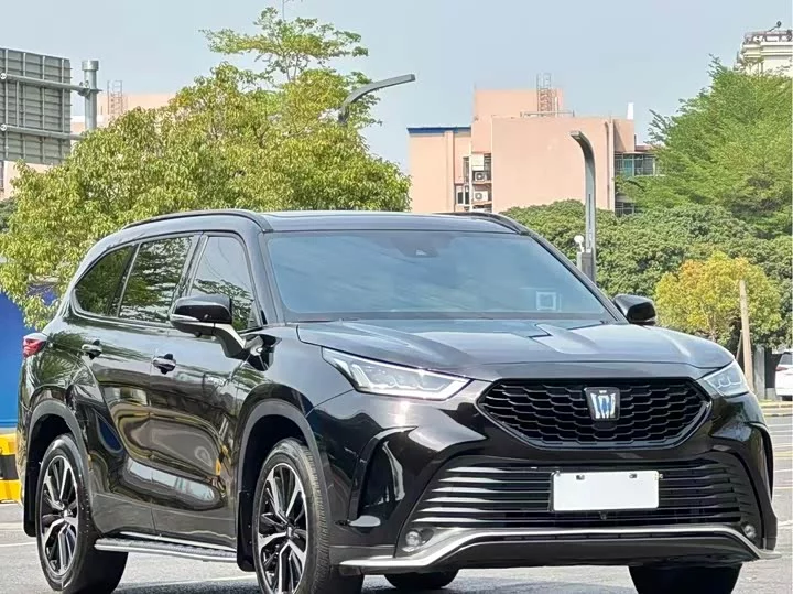 Toyota Crown Kluger