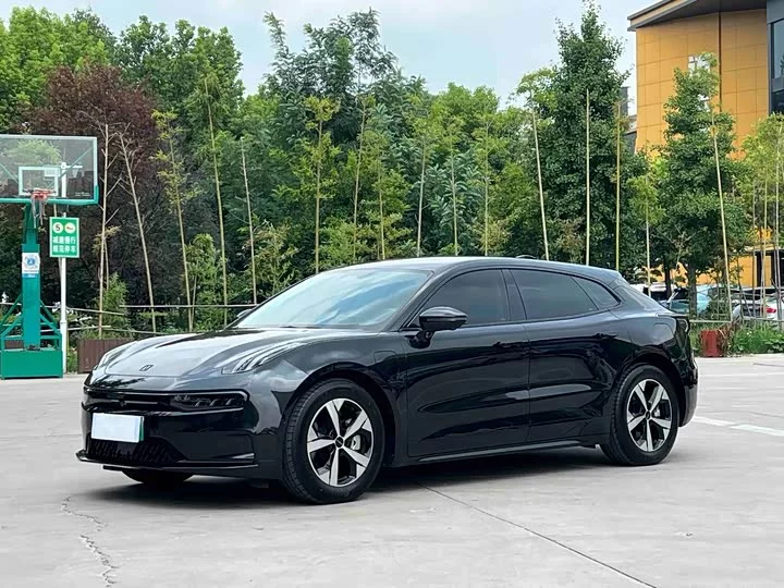 ZEEKR 001