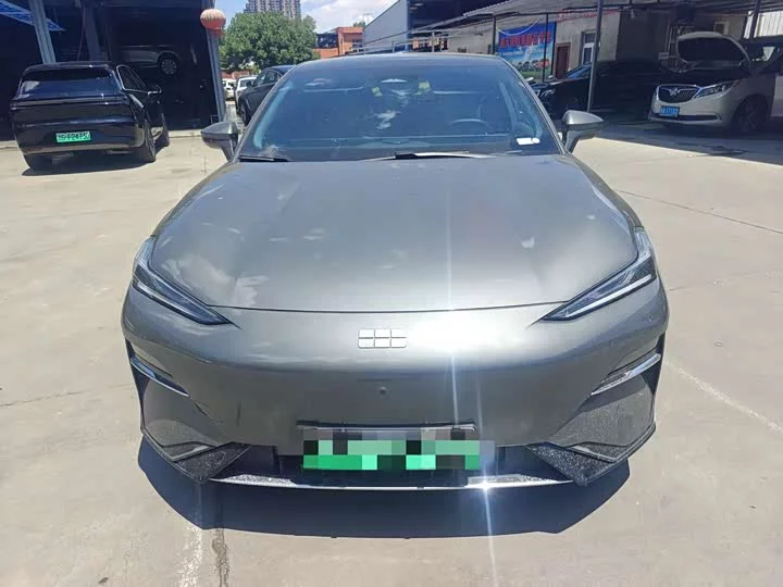Geely Galaxy E8