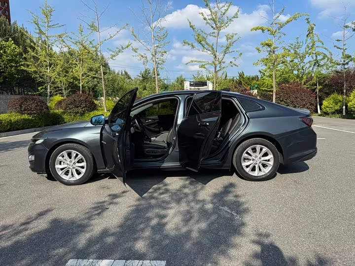 chevrolet Malibu XL