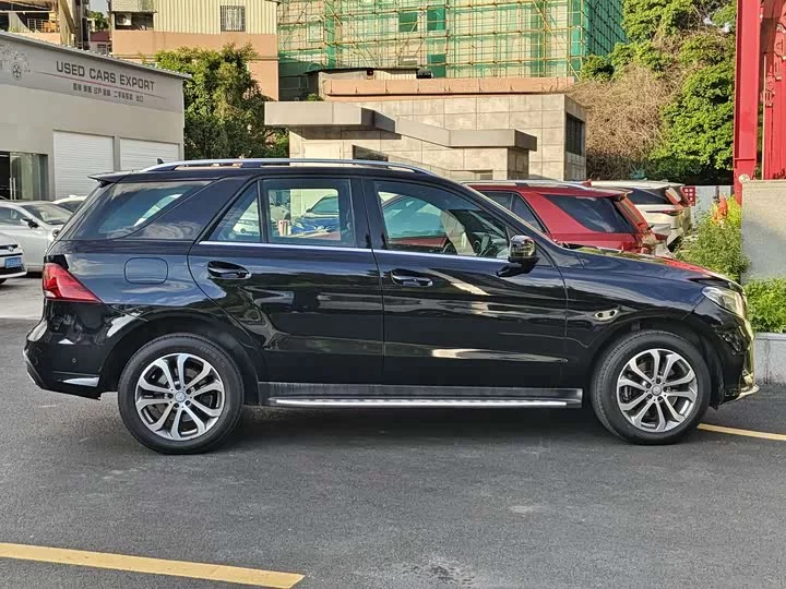 Mercedes-Benz GLE (Imported)