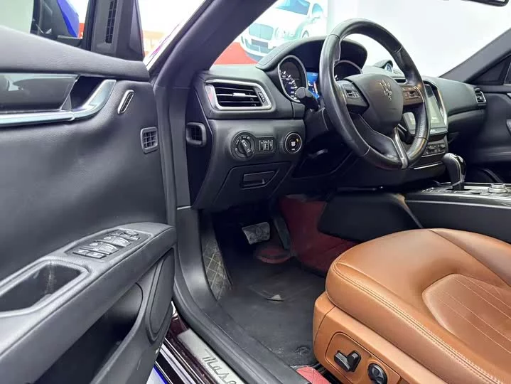 Maserati Ghibli