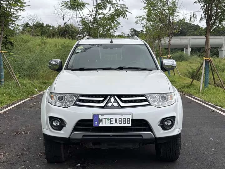 Mitsubishi Pajero Jinchang