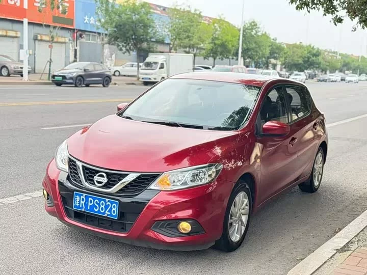 Nissan Tiida