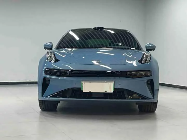 ZEEKR 001
