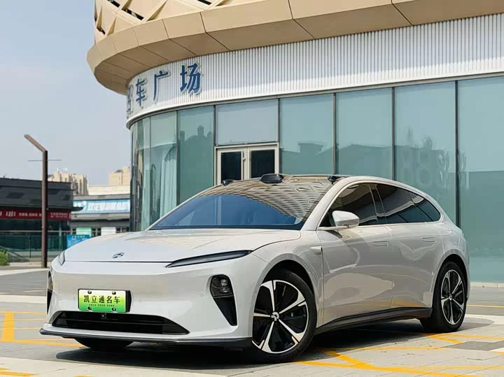 NIO ET5T