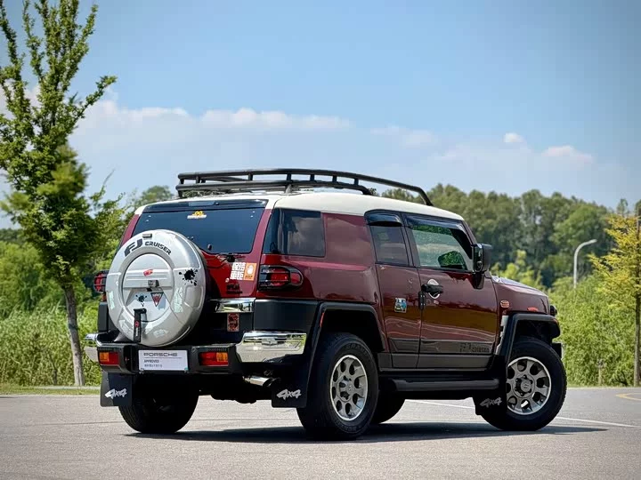 Toyota FJ Cruiser